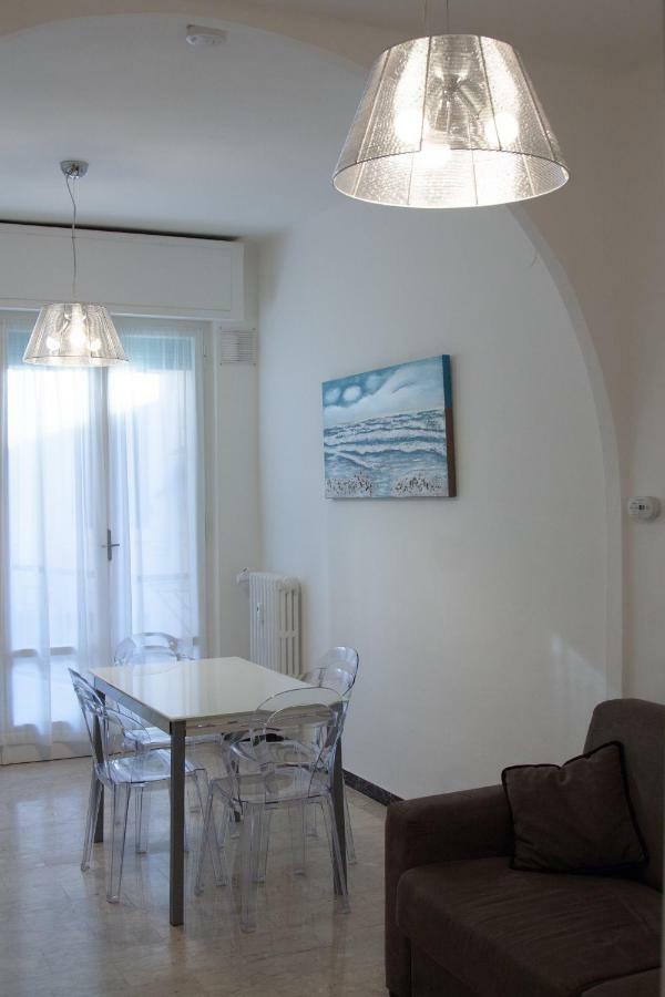 St George Villa Imperia Exterior foto